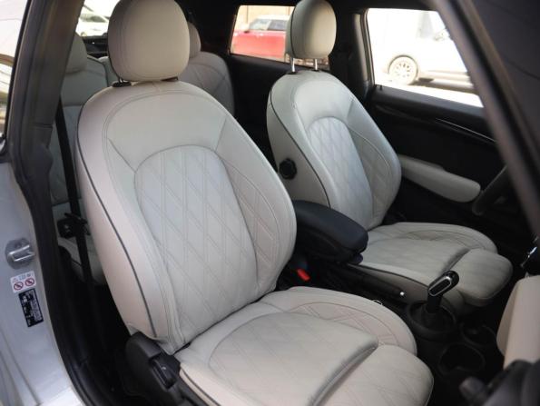 Mini Hatch III (F55/F56) Рестайлинг с пробегом 2020 года, цена 3 199 000 рублей, 51926 км, хэтчбек, Автокод Объявления