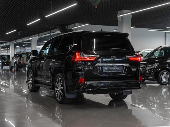 Lexus LX III Рестайлинг 2 с пробегом 2018 года, цена 9 100 000 рублей, 104122 км, внедорожник, Автокод Объявления