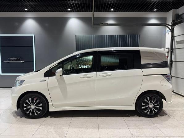 Honda Freed I Рестайлинг с пробегом 2012 года, цена 990 000 рублей, 210000 км, компактвэн, Автокод Объявления
