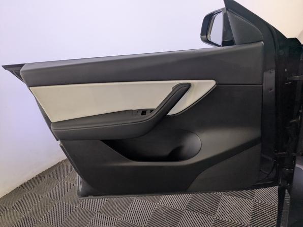 Tesla Model Y I с пробегом 2022 года, цена 4 500 000 рублей, 74725 км, внедорожник, Автокод Объявления