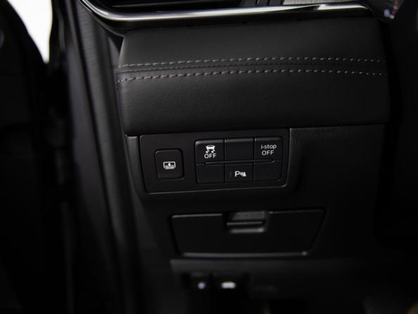 Mazda 6 III (GJ) Рестайлинг 2 с пробегом 2018 года, цена 2 699 000 рублей, 53210 км, седан, Автокод Объявления
