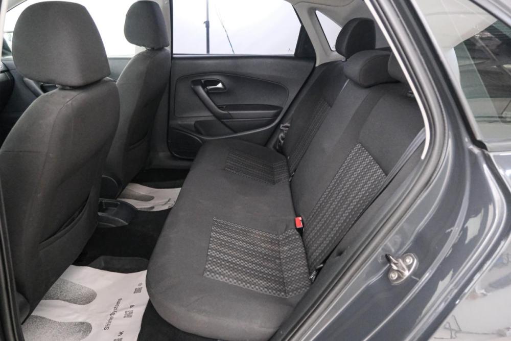 Volkswagen Polo V Рестайлинг Красноярск  - изображение 21
