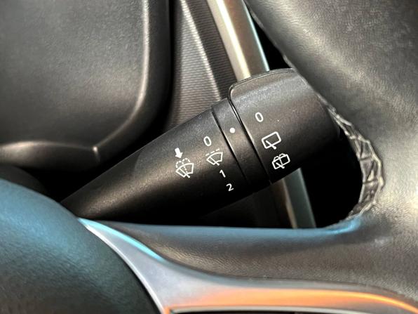 Renault Sandero II Рестайлинг с пробегом 2019 года, цена 1 350 000 рублей, 55700 км, хэтчбек, Автокод Объявления