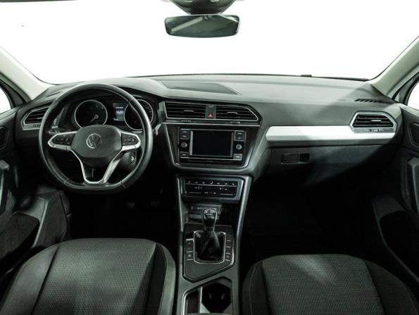 Volkswagen Tiguan II Рестайлинг с пробегом 2021 года, цена 1 799 585 рублей, 164935 км, внедорожник, Автокод Объявления