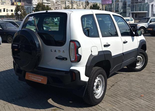 Lada (ВАЗ) Niva Travel I с пробегом 2023 года, цена 920 000 рублей, 42000 км, внедорожник, Автокод Объявления