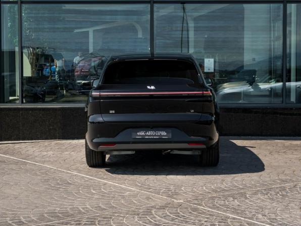 Li Auto (Lixiang) L6 с пробегом 2025 года, цена 7 900 000 рублей, 1052 км, внедорожник, Автокод Объявления