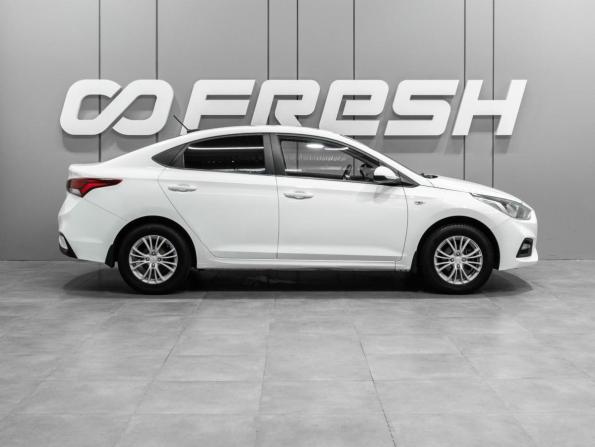 Hyundai Solaris II с пробегом 2018 года, цена 1 449 000 рублей, 67197 км, седан, Автокод Объявления