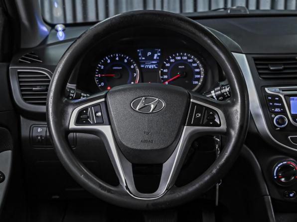 Hyundai Solaris I с пробегом 2013 года, цена 899 000 рублей, 177237 км, седан, Автокод Объявления