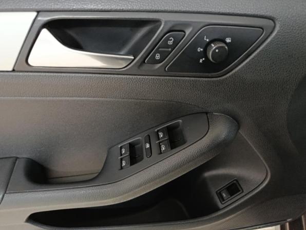 Volkswagen Jetta VI с пробегом 2013 года, цена 799 000 рублей, 221931 км, седан, Автокод Объявления
