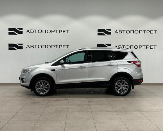 Ford Kuga II Рестайлинг с пробегом 2018 года, цена 1 599 000 рублей, 133650 км, внедорожник, Автокод Объявления