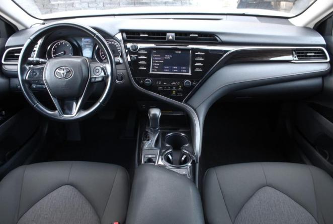 Toyota Camry VII (XV50) Рестайлинг 2 с пробегом 2018 года, цена 2 424 000 рублей, 195555 км, седан, Автокод Объявления
