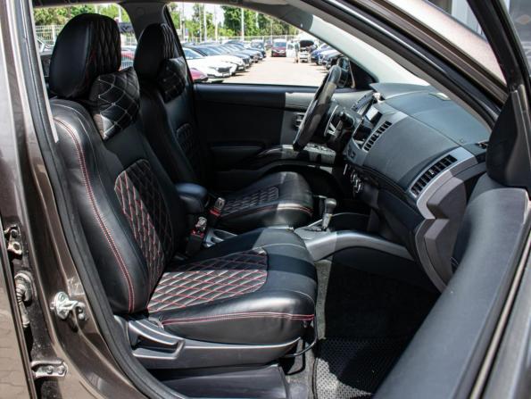 Mitsubishi Outlander II Рестайлинг с пробегом 2010 года, цена 1 359 000 рублей, 184035 км, внедорожник, Автокод Объявления