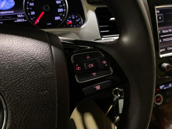 Volkswagen Touareg II с пробегом 2011 года, цена 1 950 000 рублей, 285565 км, внедорожник, Автокод Объявления