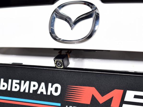 Mazda Axela III Рестайлинг с пробегом 2018 года, цена 1 199 995 рублей, 179026 км, седан, Автокод Объявления