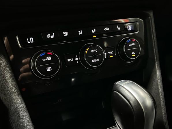 Volkswagen Tiguan II с пробегом 2018 года, цена 2 540 000 рублей, 120495 км, внедорожник, Автокод Объявления