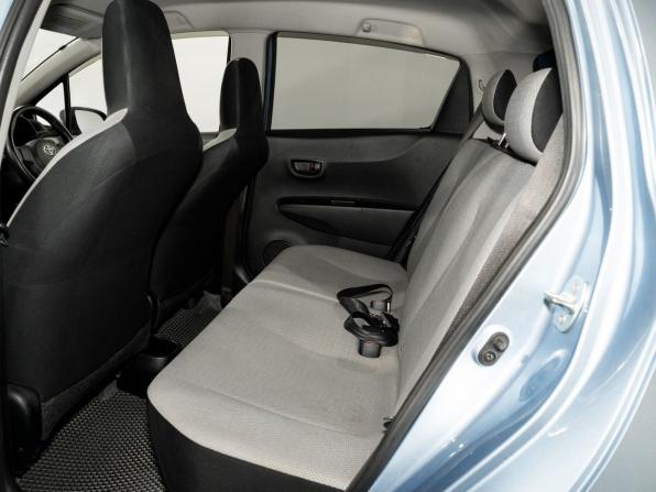 Toyota Vitz III (XP130) с пробегом 2011 года, цена 655 000 рублей, 110866 км, хэтчбек, Автокод Объявления