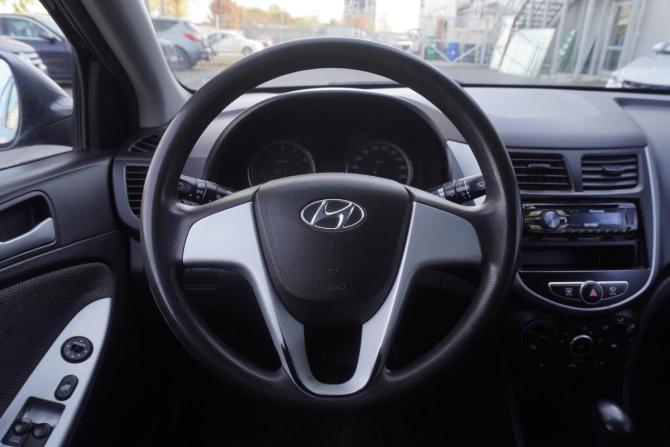 Hyundai Solaris I с пробегом 2012 года, цена 799 000 рублей, 152237 км, седан, Автокод Объявления