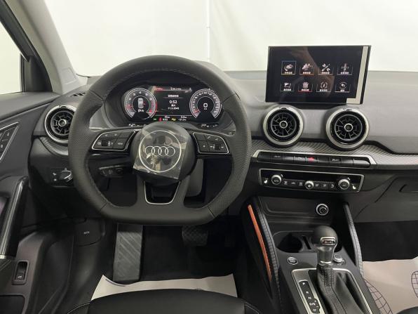 Audi Q2 I Рестайлинг с пробегом 2025 года, цена 3 750 000 рублей, 42 км, внедорожник, Автокод Объявления