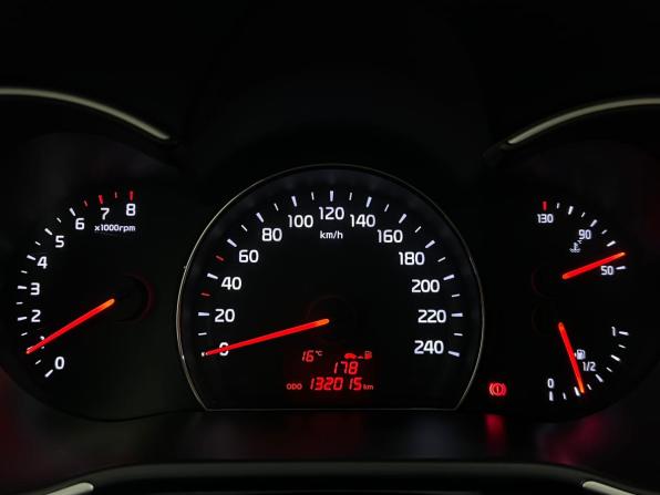 Kia Sorento II Рестайлинг с пробегом 2015 года, цена 1 750 000 рублей, 132036 км, внедорожник, Автокод Объявления