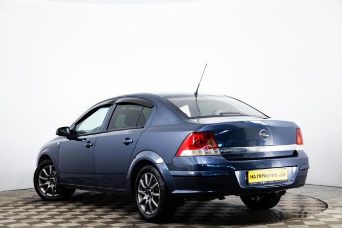 Opel Astra H Рестайлинг с пробегом 2008 года, цена 529 000 рублей, 198707 км, седан, Автокод Объявления