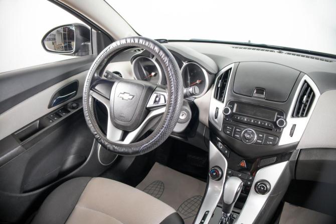 Chevrolet Cruze I Рестайлинг с пробегом 2014 года, цена 899 000 рублей, 190254 км, хэтчбек, Автокод Объявления
