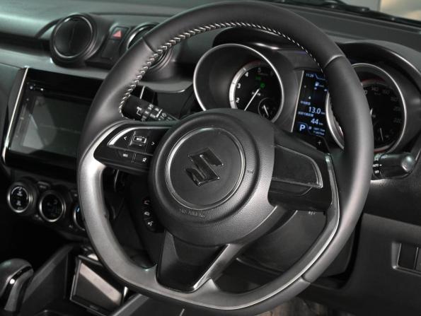 Suzuki Swift V с пробегом 2016 года, цена 1 199 000 рублей, 71897 км, хэтчбек, Автокод Объявления