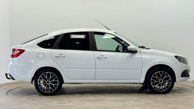 Lada (ВАЗ) Granta I Рестайлинг с пробегом 2023 года, цена 810 000 рублей, 41857 км, лифтбек, Автокод Объявления