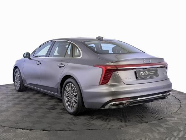 Hongqi H5 II с пробегом 2024 года, цена 2 600 000 рублей, 67875 км, седан, Автокод Объявления