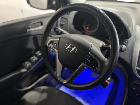 Hyundai Solaris I Рестайлинг с пробегом 2015 года, цена 802 000 рублей, 207843 км, седан, Автокод Объявления