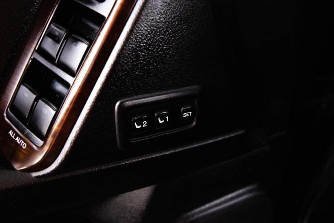 Toyota Land Cruiser Prado 150 Series с пробегом 2014 года, цена 3 319 000 рублей, 248500 км, внедорожник, Автокод Объявления