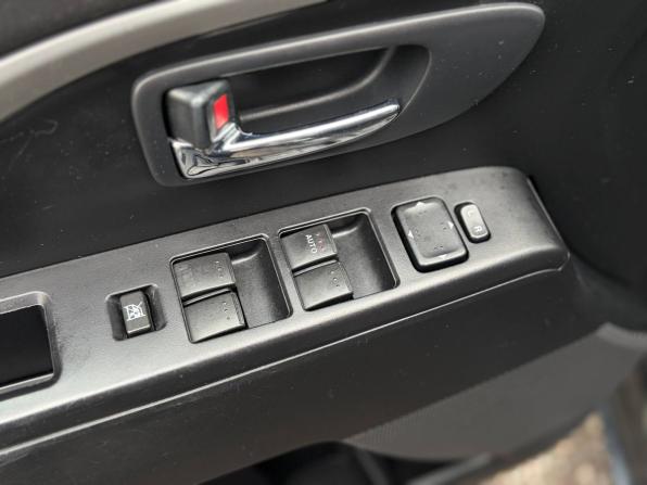 Mazda 5 II (CW) с пробегом 2011 года, цена 995 000 рублей, 250000 км, компактвэн, Автокод Объявления