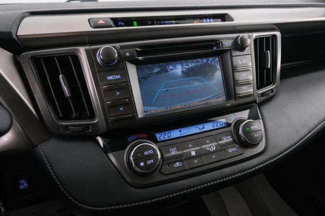 Toyota RAV4 IV (XA40) с пробегом 2014 года, цена 2 399 000 рублей, 110000 км, внедорожник, Автокод Объявления
