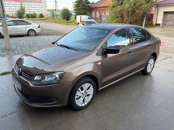 Volkswagen Polo V с пробегом 2014 года, цена 877 000 рублей, 106000 км, седан, Автокод Объявления