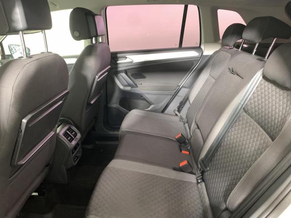 Volkswagen Tiguan II с пробегом 2019 года, цена 1 976 000 рублей, 176959 км, внедорожник, Автокод Объявления