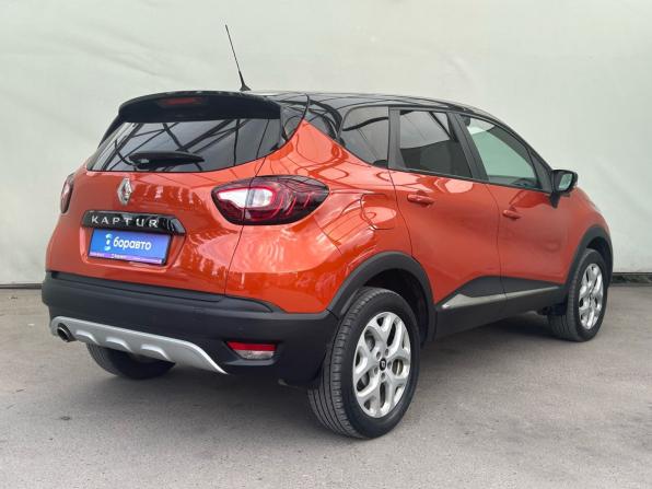 Renault Kaptur I с пробегом 2017 года, цена 1 595 000 рублей, 114030 км, внедорожник, Автокод Объявления