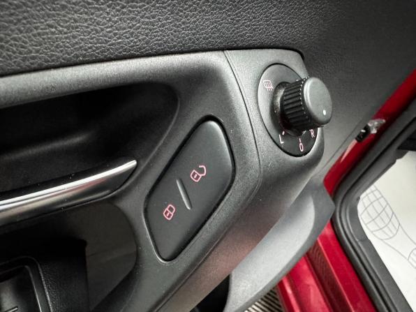 Volkswagen Polo V Рестайлинг с пробегом 2019 года, цена 1 220 000 рублей, 126327 км, седан, Автокод Объявления