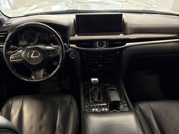 Lexus LX III Рестайлинг 2 с пробегом 2018 года, цена 6 980 000 рублей, 164752 км, внедорожник, Автокод Объявления