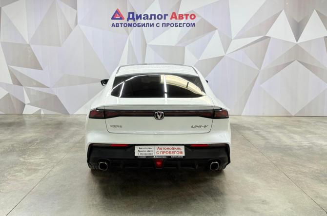 Changan UNI-V I с пробегом 2023 года, цена 2 090 000 рублей, 68044 км, лифтбек, Автокод Объявления