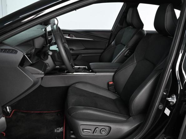 Toyota Camry IX (XV80) China Market с пробегом 2026 года, цена 4 489 000 рублей, 70 км, седан, Автокод Объявления