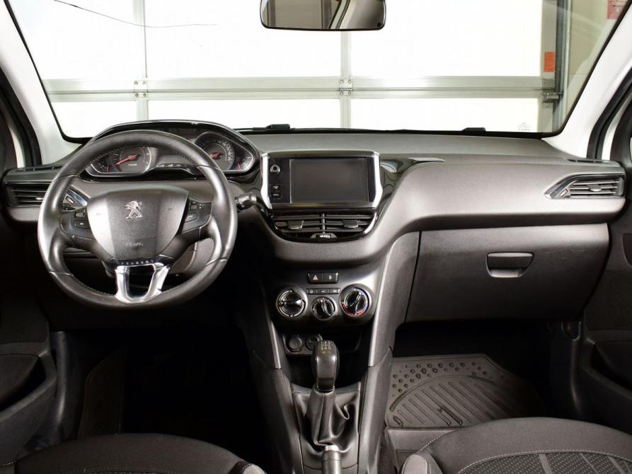 Peugeot 208 I Кемерово  - изображение 8
