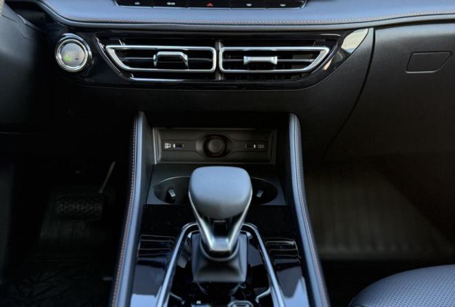 Новый Москвич М70 2026 года, цена 3 099 000 рублей, внедорожник, Автокод Объявления