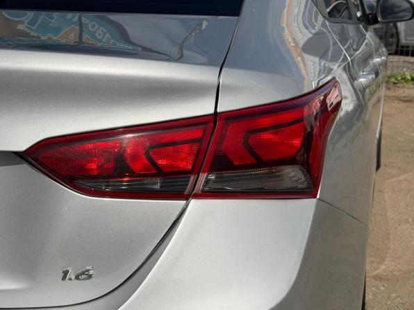 Hyundai Solaris II с пробегом 2019 года, цена 1 220 000 рублей, 190000 км, седан, Автокод Объявления