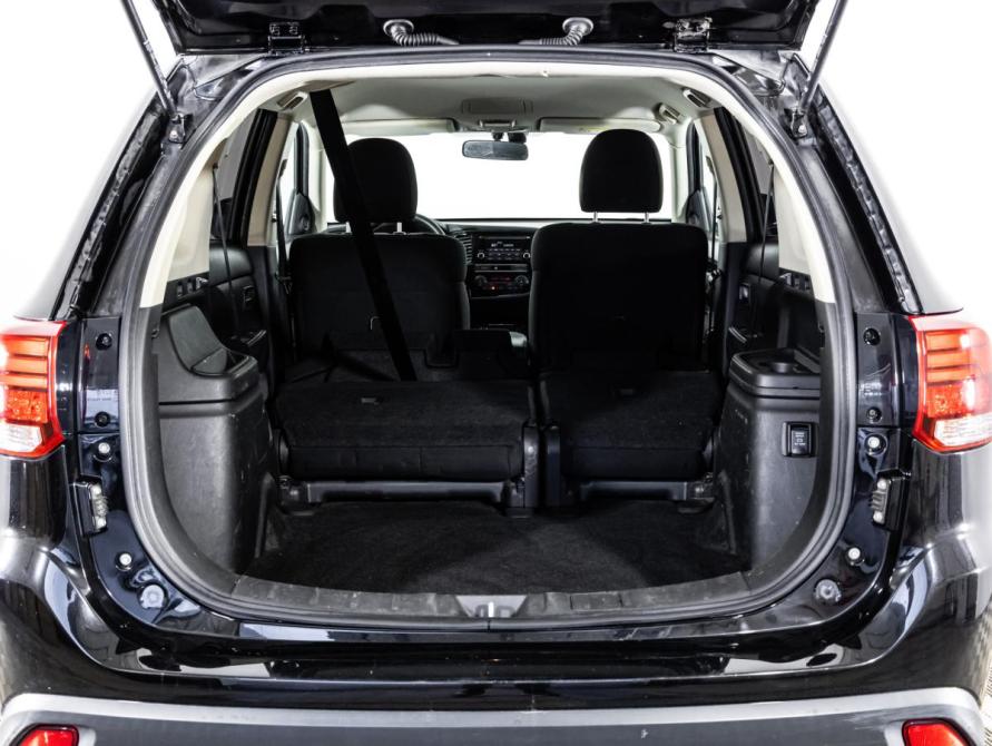 Mitsubishi Outlander III Рестайлинг 3 Санкт-Петербург  - изображение 17