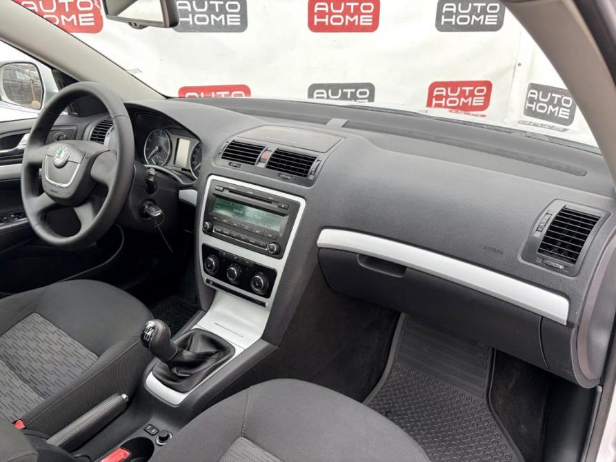 Skoda Octavia II (A5) Рестайлинг Санкт-Петербург  - изображение 11