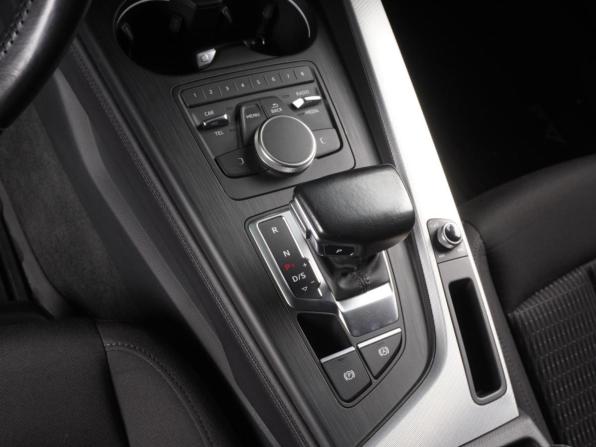 Audi A4 V (B9) с пробегом 2016 года, цена 1 950 000 рублей, 107503 км, седан, Автокод Объявления