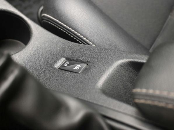Renault Megane III с пробегом 2011 года, цена 720 000 рублей, 96610 км, хэтчбек, Автокод Объявления