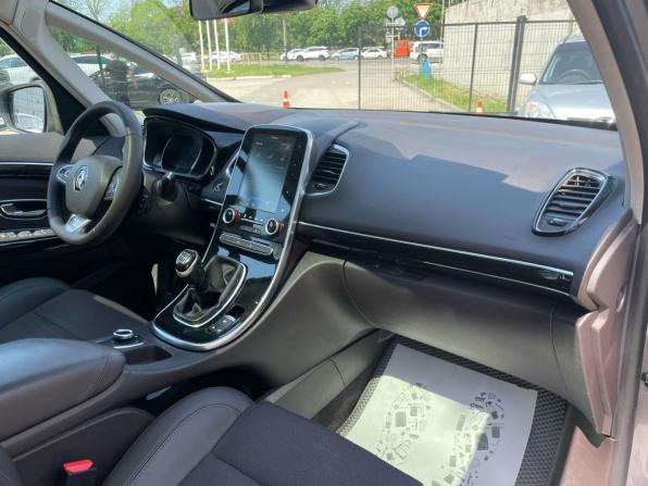 Renault Espace V с пробегом 2015 года, цена 1 450 000 рублей, 218459 км, минивэн, Автокод Объявления