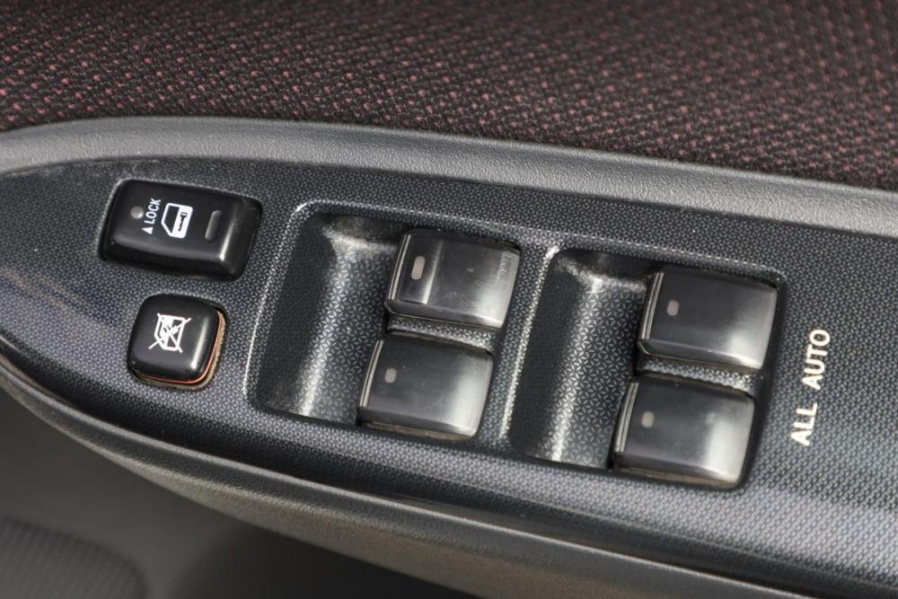 Toyota Wish I Рестайлинг Новосибирск  - изображение 8