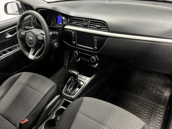 Kia Rio IV с пробегом 2018 года, цена 1 345 000 рублей, 83947 км, седан, Автокод Объявления