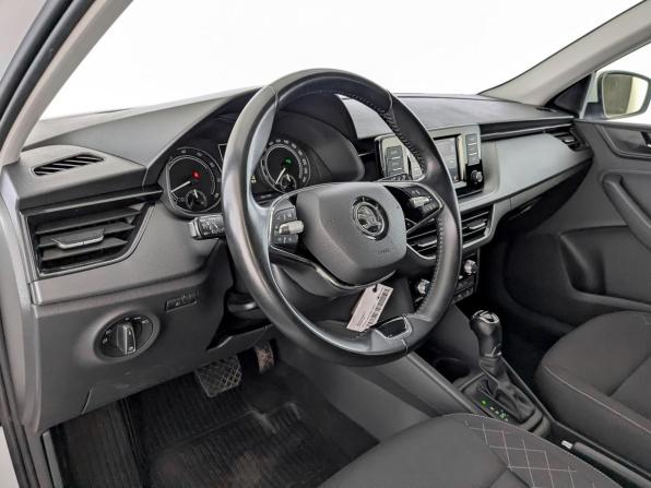 Skoda Rapid II с пробегом 2022 года, цена 1 690 000 рублей, 74314 км, лифтбек, Автокод Объявления
